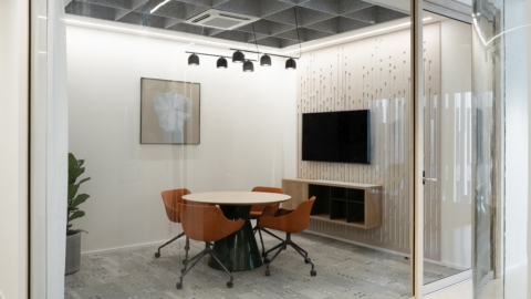 ספייסס אבן יהודה, אבן יהודה